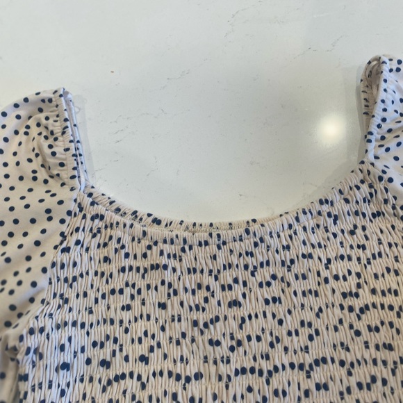 GB smocked crop top. Size XS - Picture 6 of 8